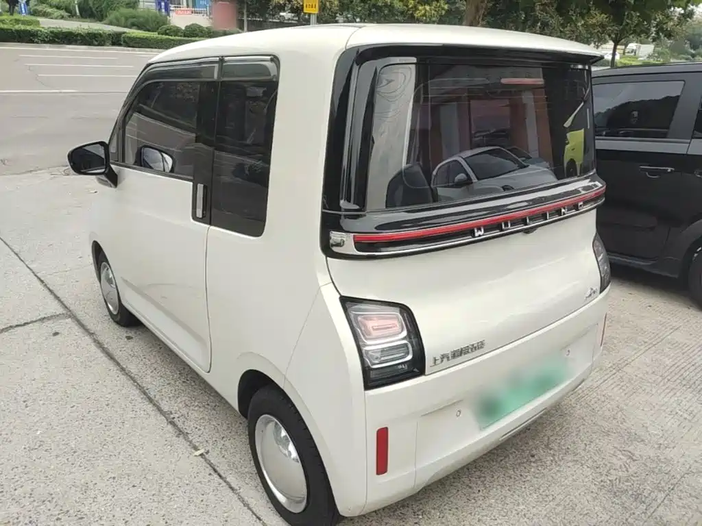 Wuling Air ev Clear Sky 2023 — фото 5