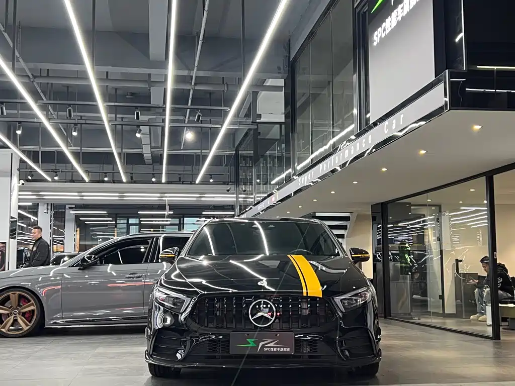 Mercedes-Benz A-Class AMG 2023 — фото 2
