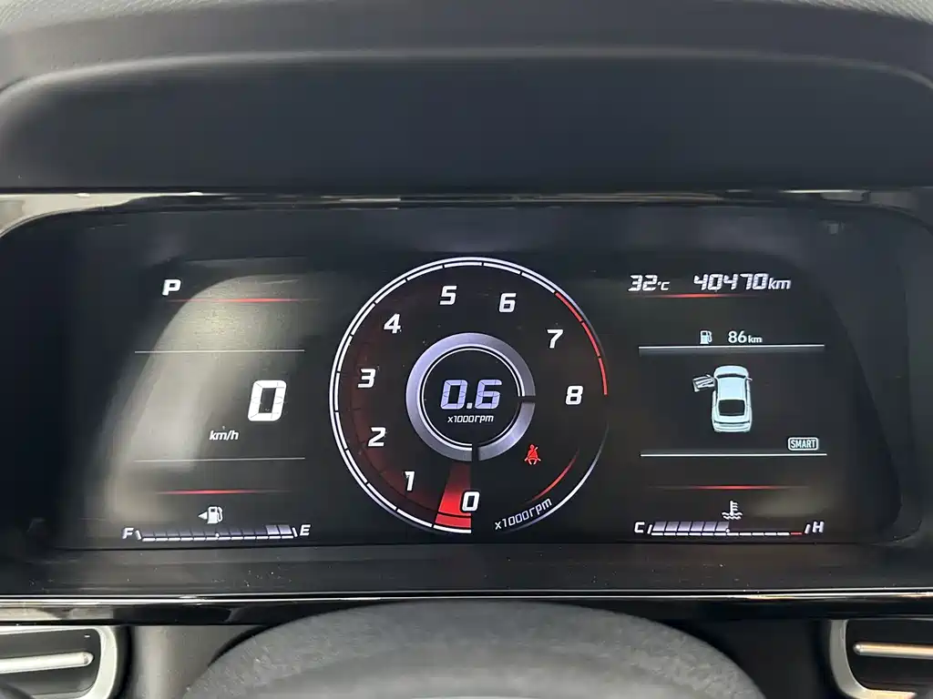 Hyundai Elantra 2023 — фото 13