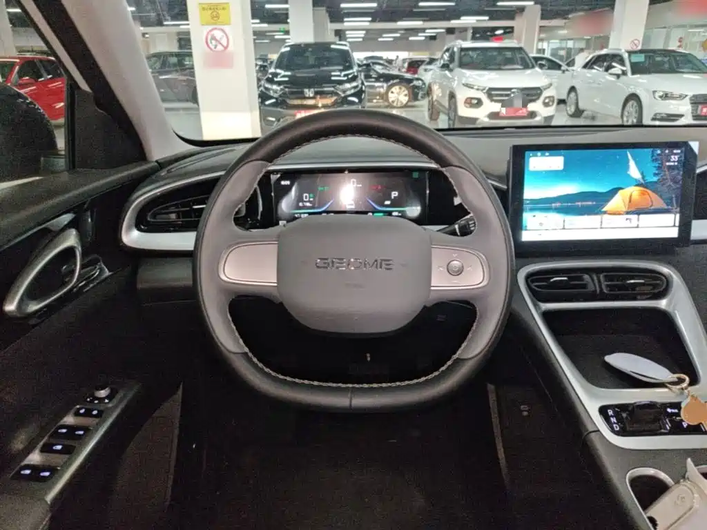 Geely Galaxy Starwish 2026 — фото 11
