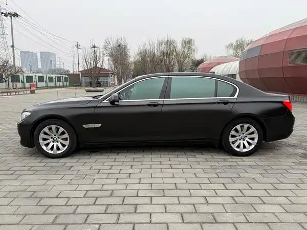 BMW 7 Series 2011
