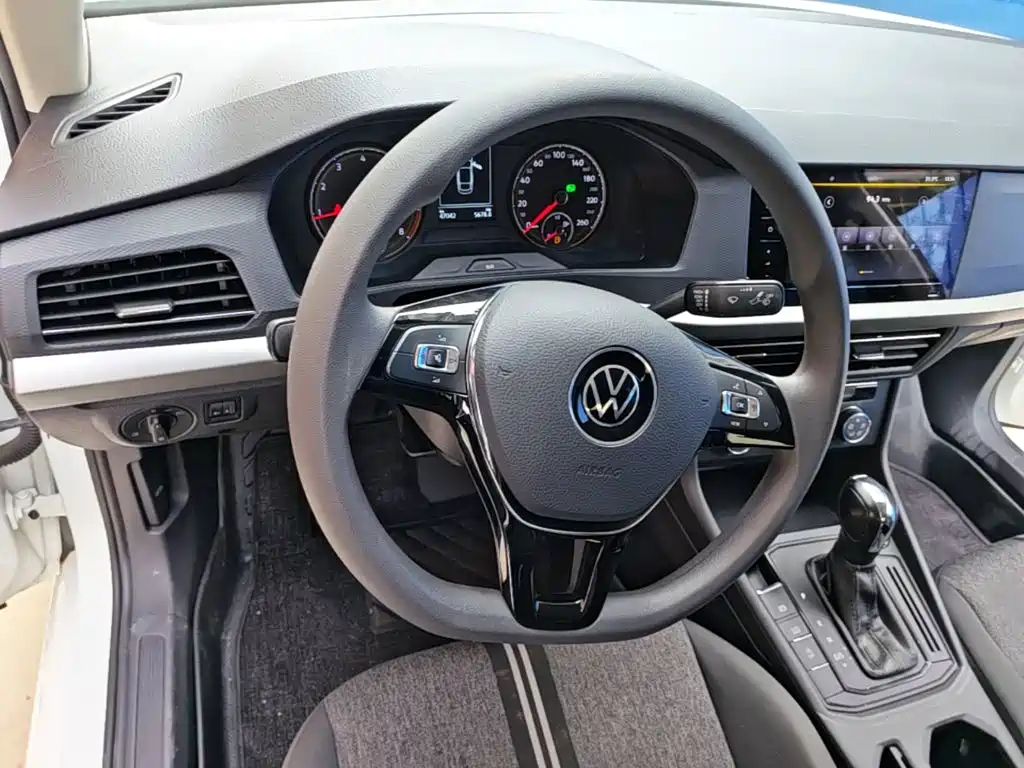 Volkswagen Lavida 2020 — фото 11
