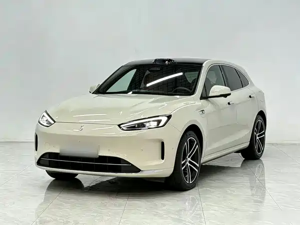 AITO M5 2025