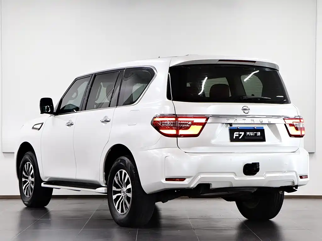 Nissan Patrol 2017 — фото 4