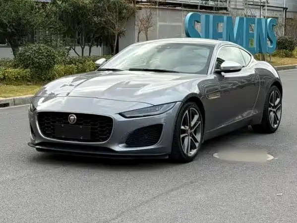 Jaguar F-TYPE 2023