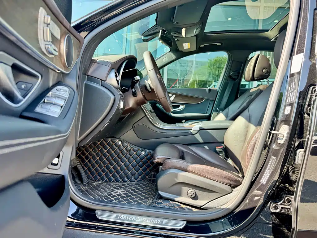 Mercedes-Benz GLC 2021