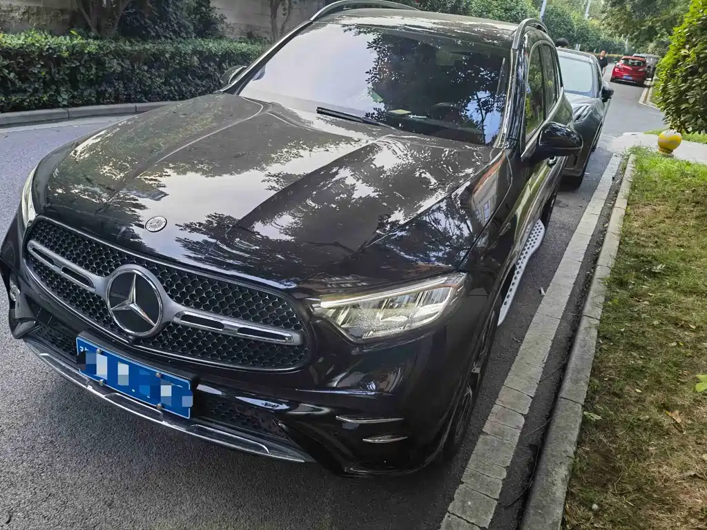 Mercedes-Benz GLC 2023