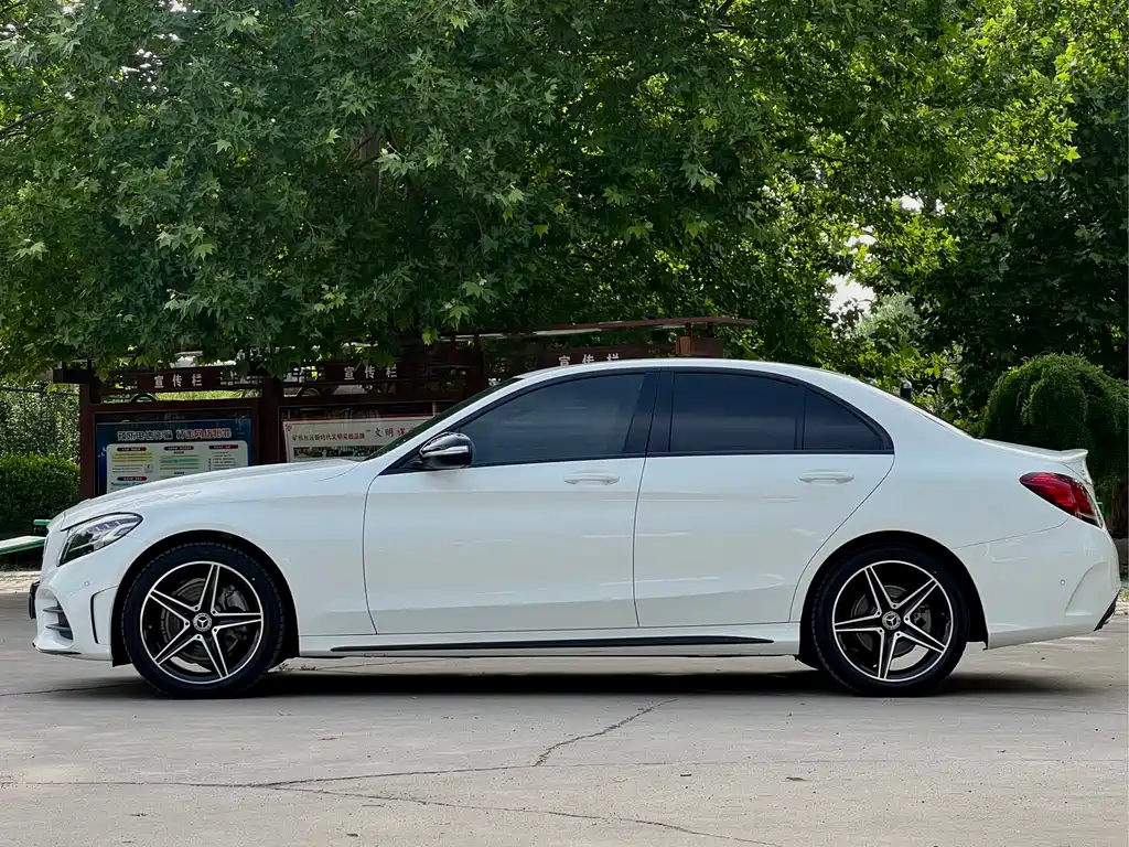 Mercedes-Benz C-Class 2020 — фото 7