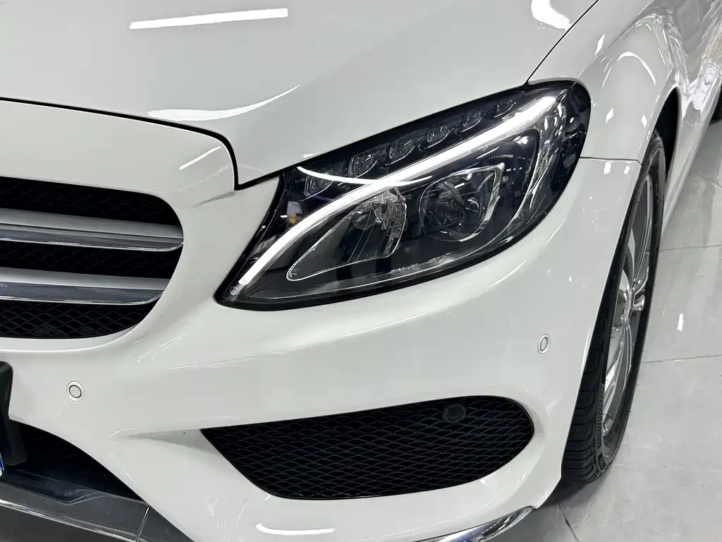 Mercedes-Benz C-Class 2018 — фото 15