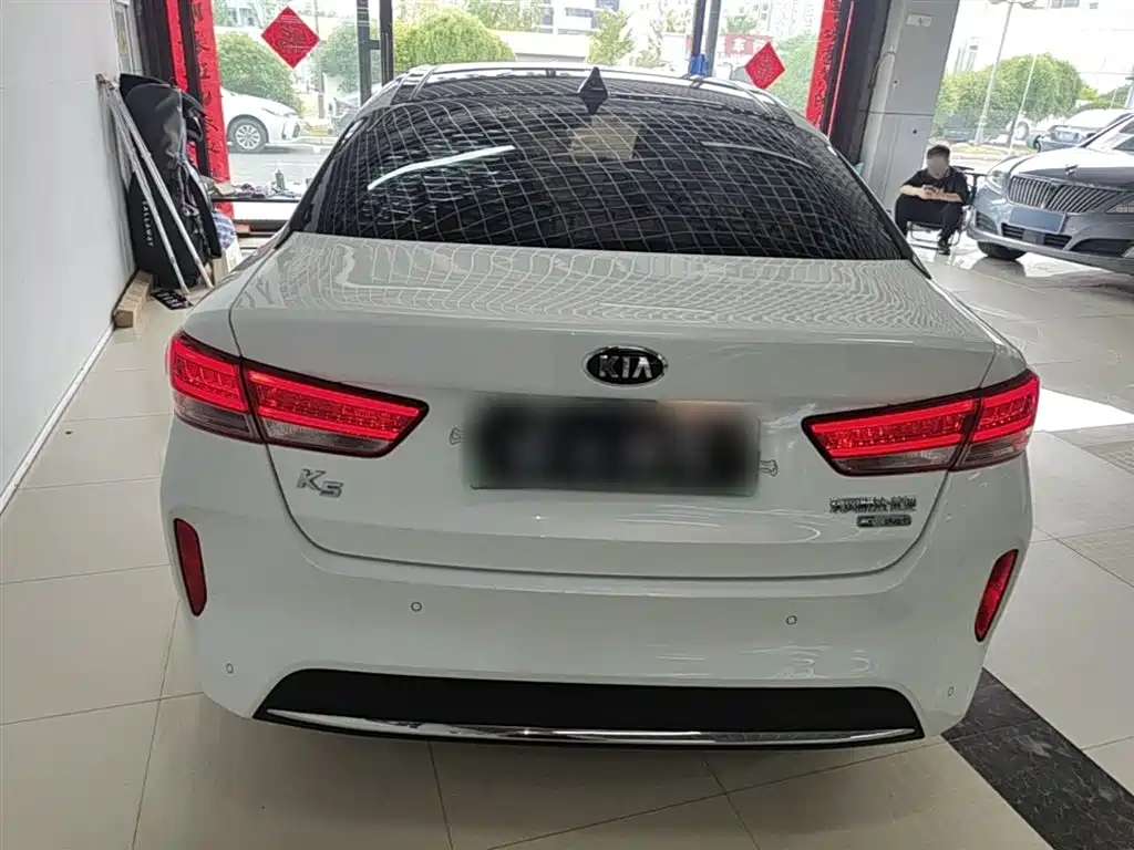Kia K5 New Energy 2020 — фото 6