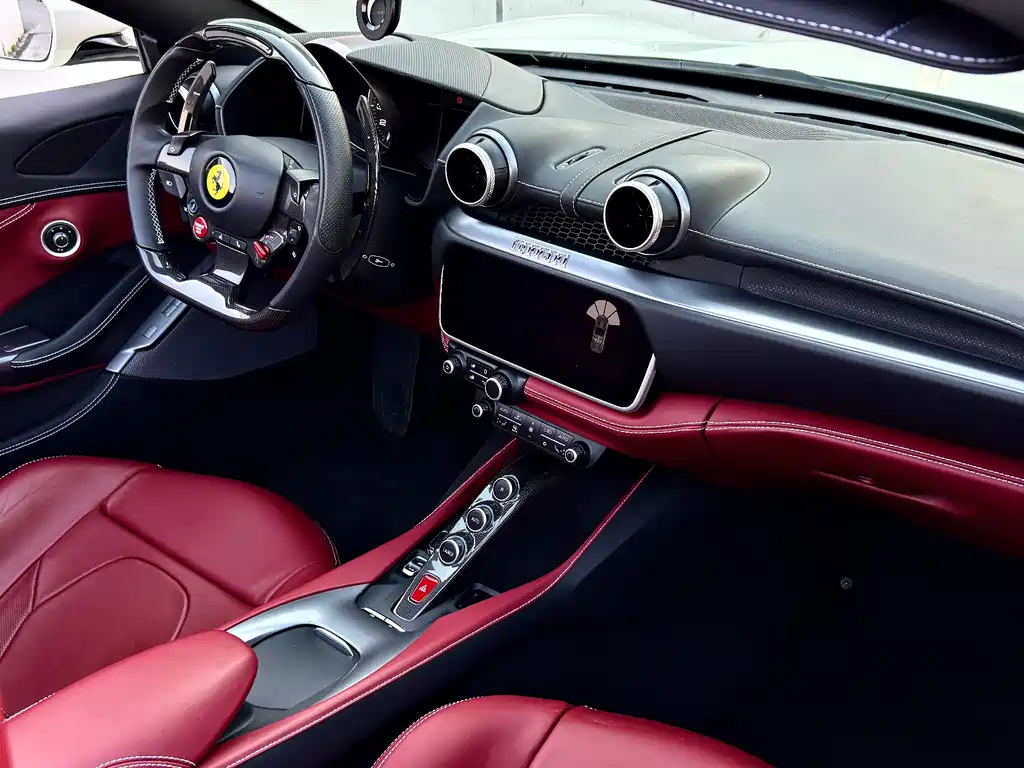 Ferrari Portofino 2019 — фото 14