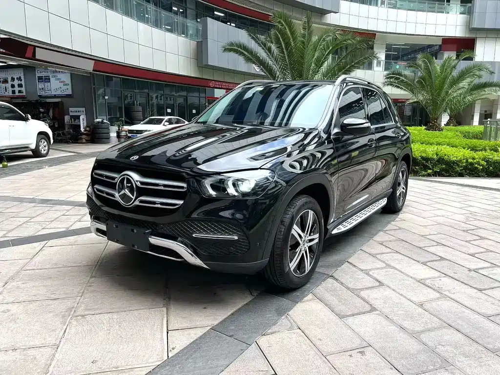 Mercedes-Benz GLE 2021 — фото 1