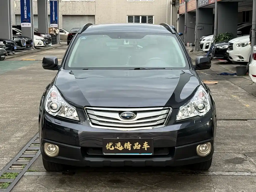 Subaru Outback 2011 — фото 2