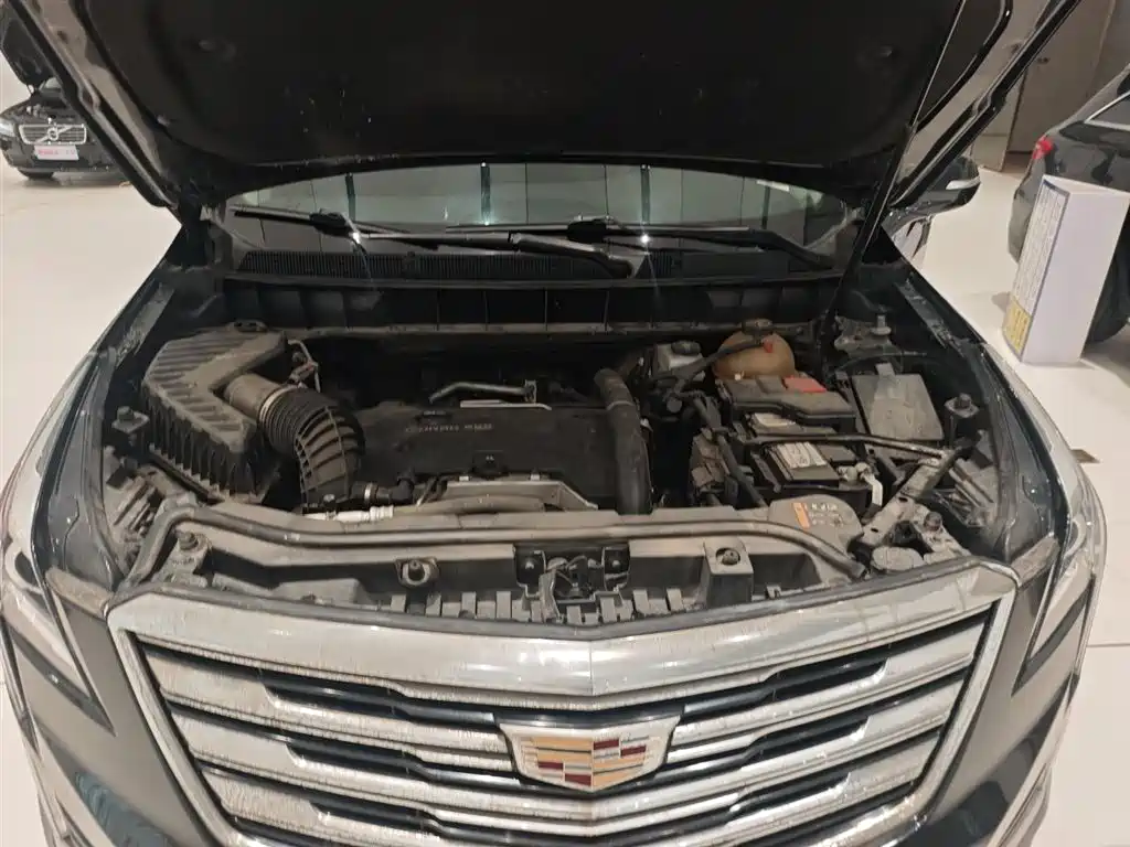 Cadillac XT5 2018 — фото 10