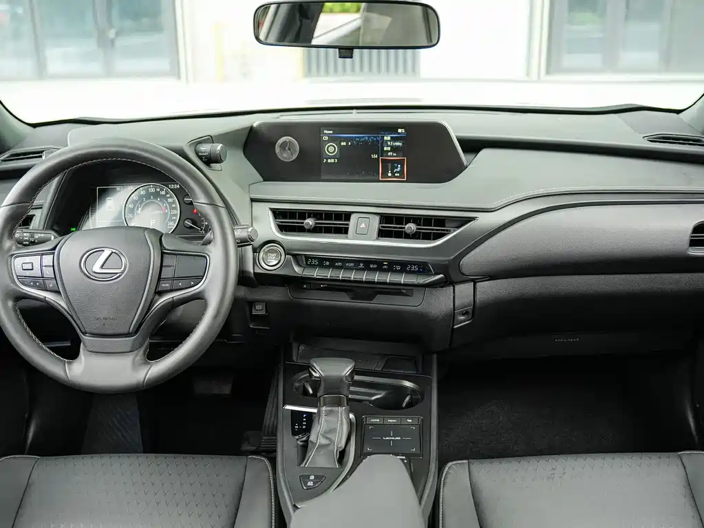 Lexus UX 2022 — фото 16