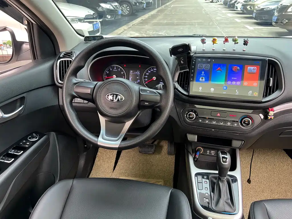 Kia KX3 2015 — фото 12