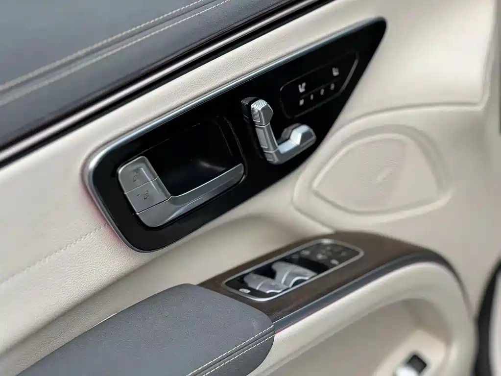 Mercedes-Benz EQS 2023 — фото 5