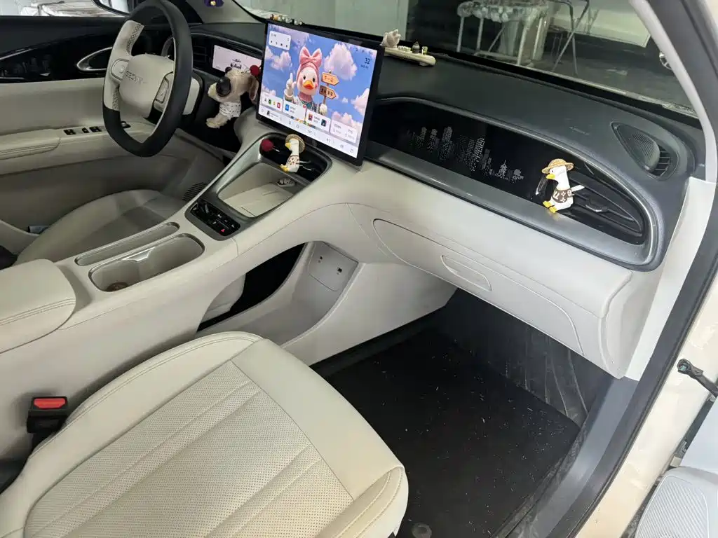 Geely Galaxy Starwish 2024 — фото 3