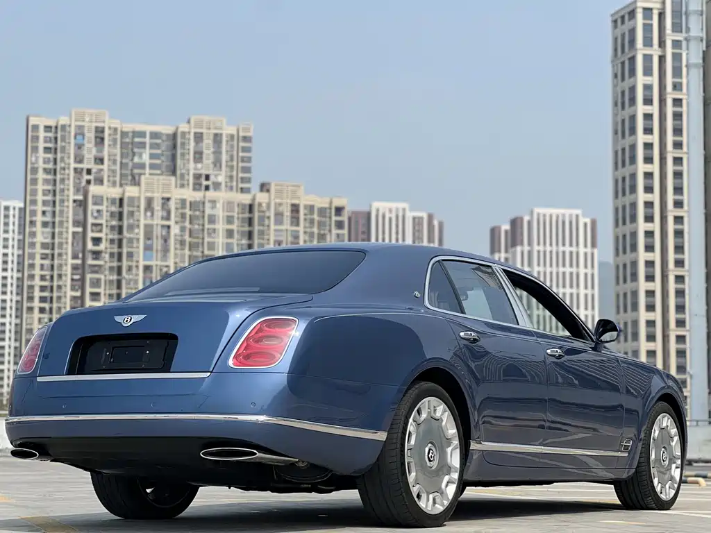 Bentley Mulsanne 2013 — фото 12