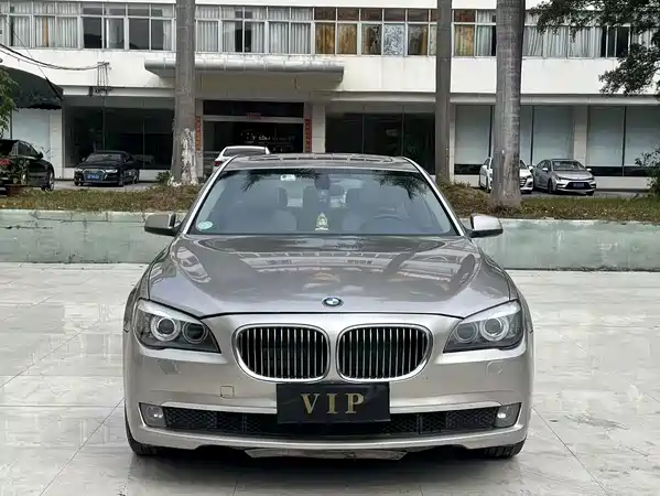 BMW 7 Series 2011