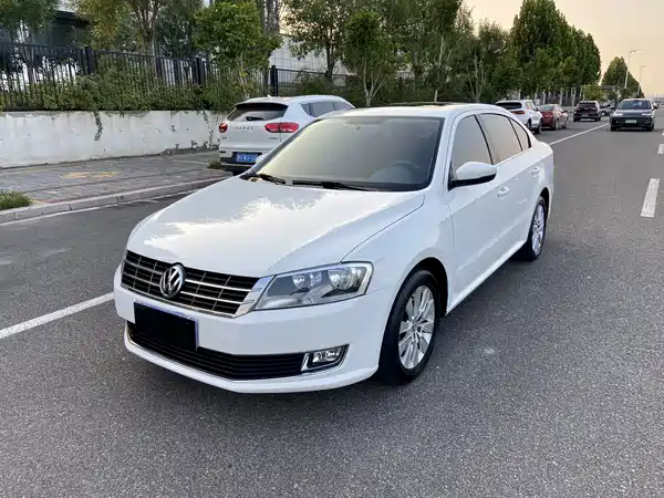 Volkswagen Lavida 2014