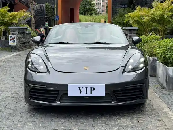 Porsche 718 2017