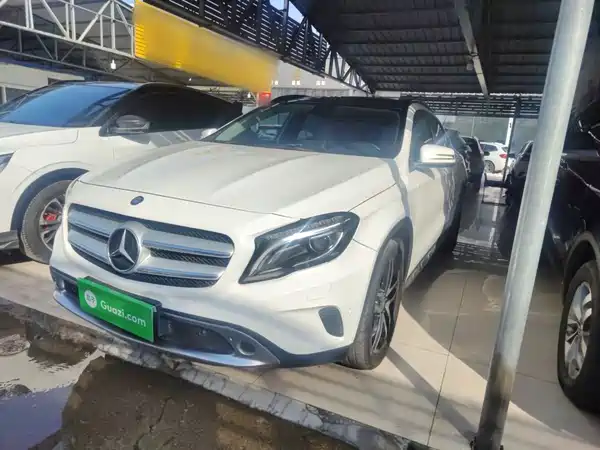 Mercedes-Benz GLA 2016