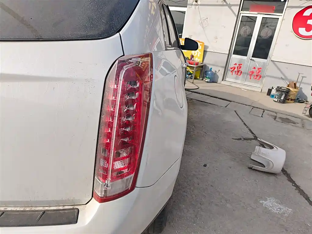 Cadillac SRX 2015 — фото 8