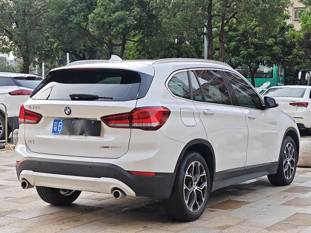 BMW X1 2022 — фото 5