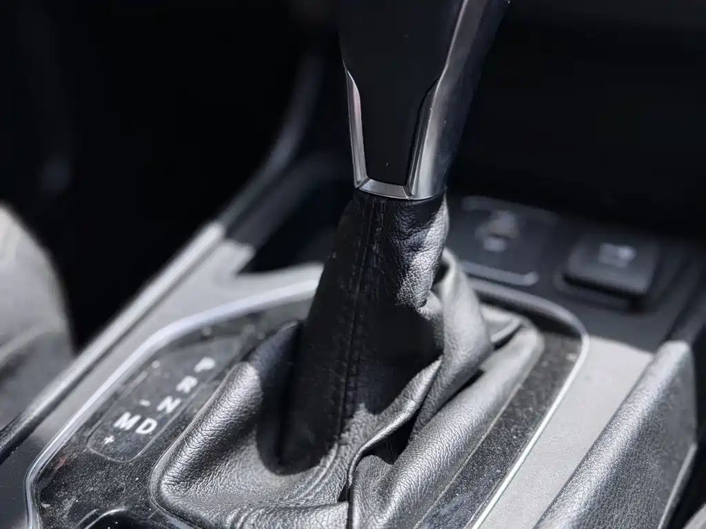 Jeep Cherokee 2019 — фото 12