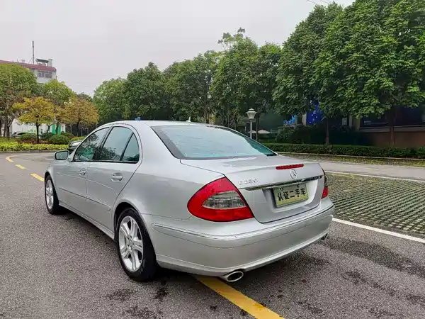Mercedes-Benz E-Class 2008