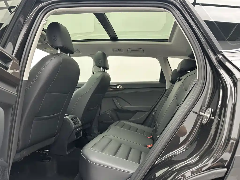 Volkswagen Tharu 2023