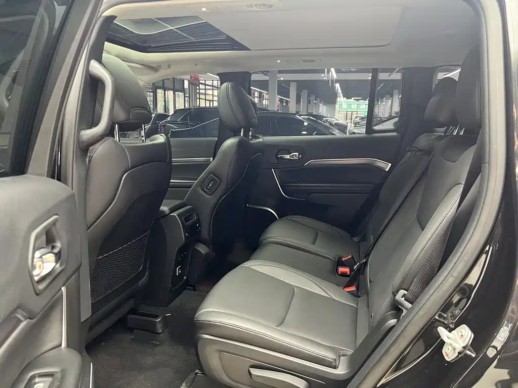 Jeep Grand Commander 2019 — фото 20