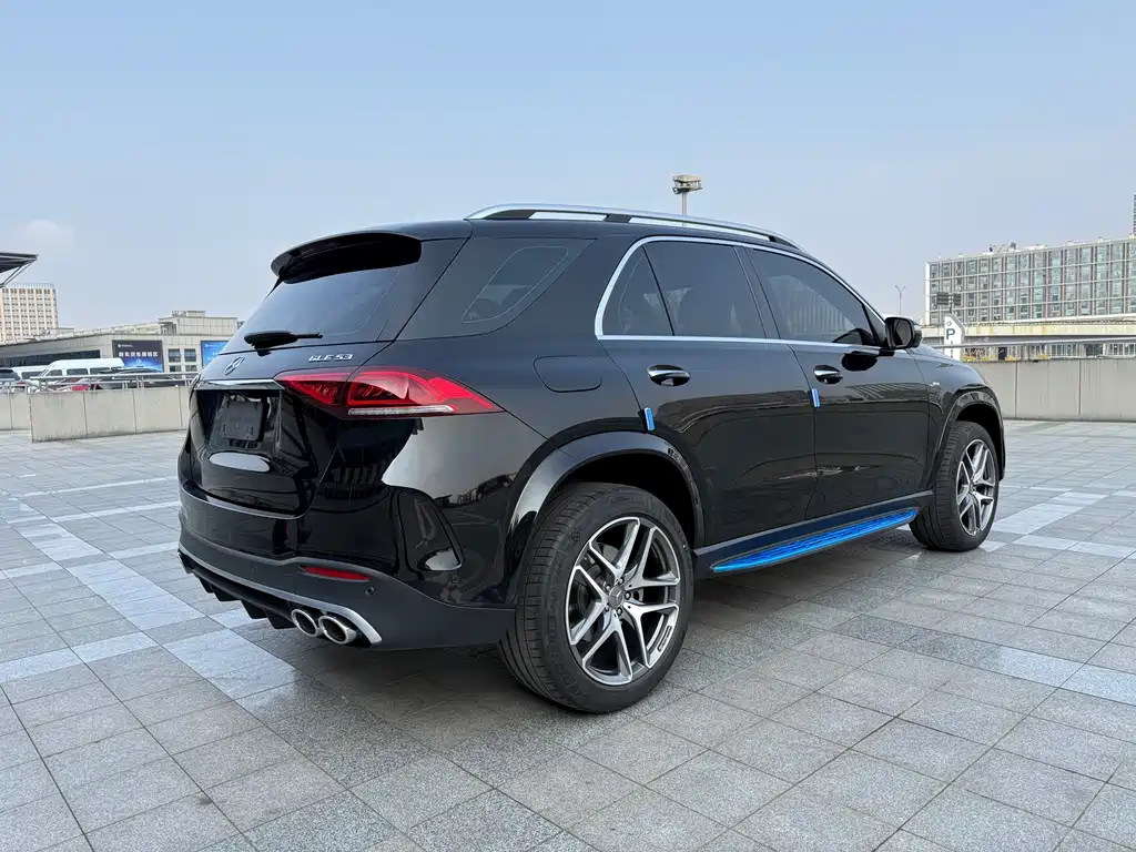 Mercedes-Benz GLE AMG 2023 — фото 19