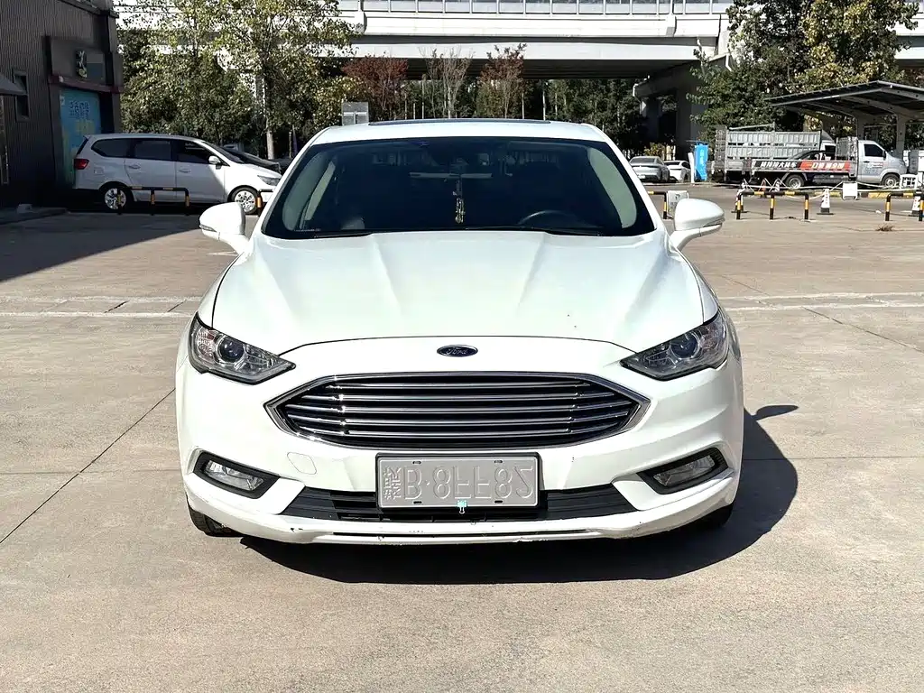 Ford Mondeo 2017 — фото 2