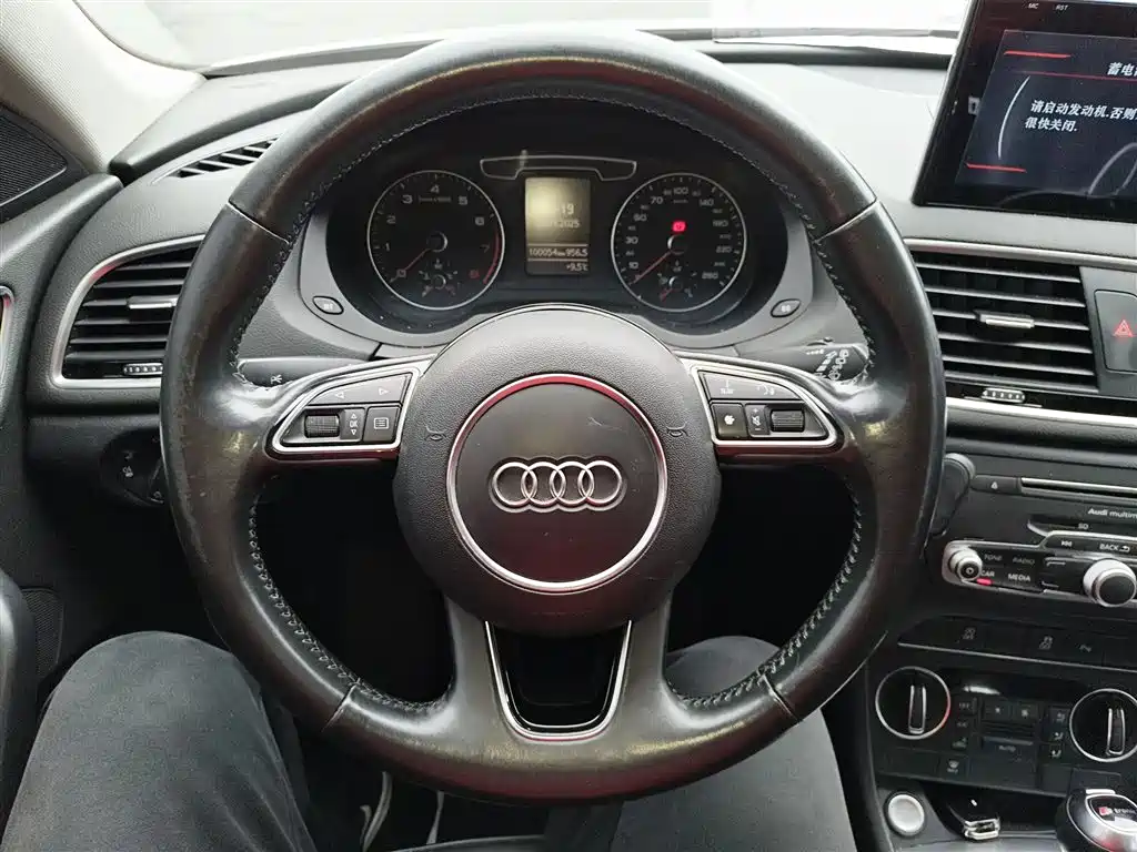 Audi Q3 2017 — фото 11