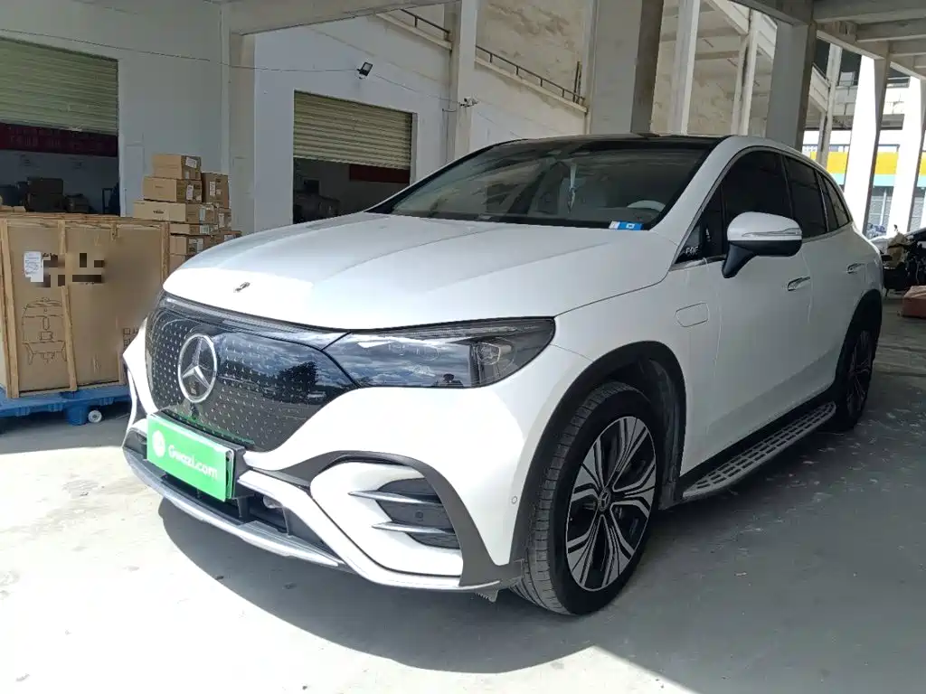 Mercedes-Benz EQE SUV 2025