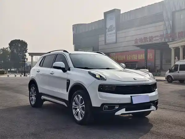 Lynk & Co 01 2019