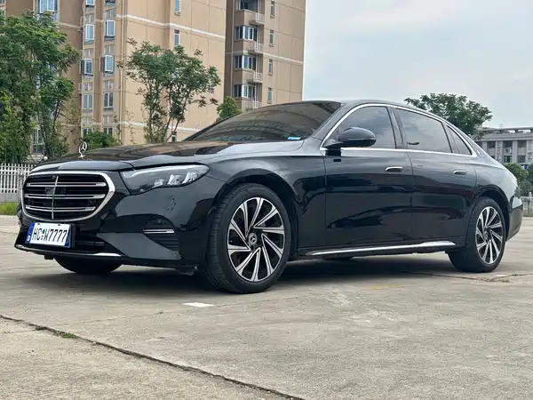Mercedes-Benz E-Class 2024