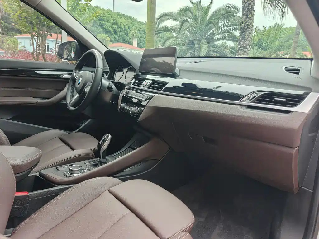 BMW X1 2022 — фото 12