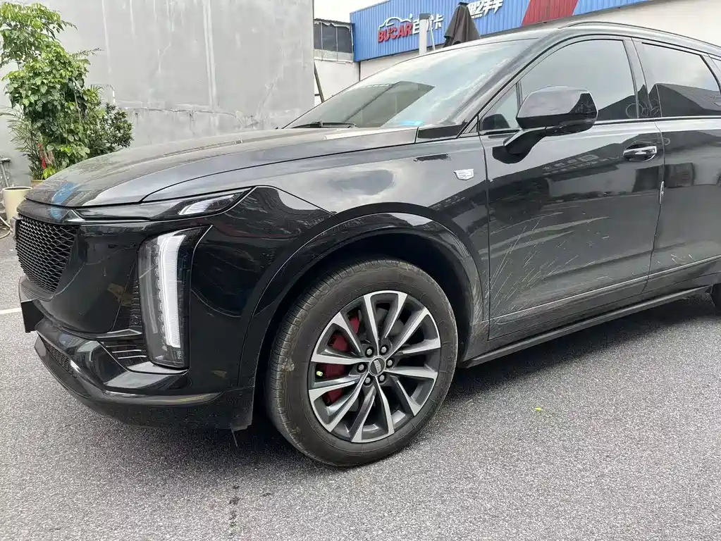 Cadillac XT5 2025 — фото 11