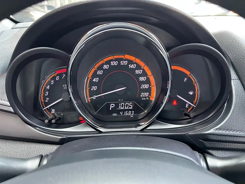 Toyota Yaris L 2022