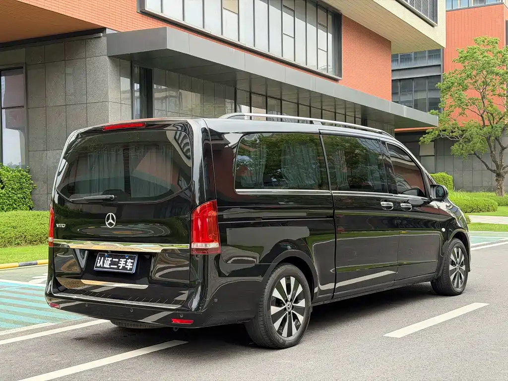 Mercedes-Benz Vito 2022 — фото 5