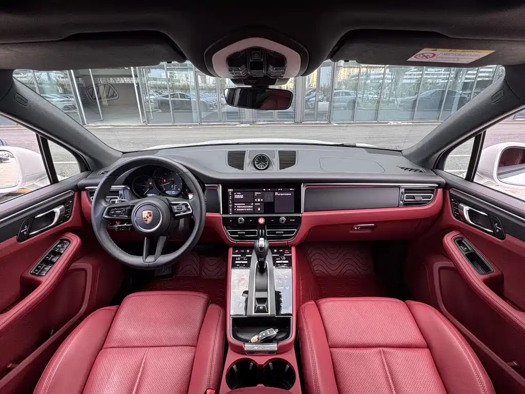 Porsche Macan 2023 — фото 10