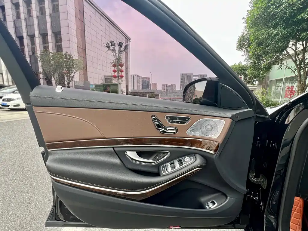 Mercedes-Benz S-Class 2015 — фото 21
