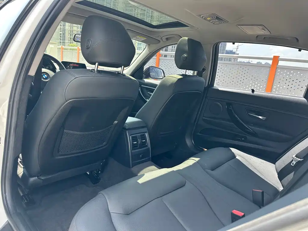 BMW 3 Series 2017