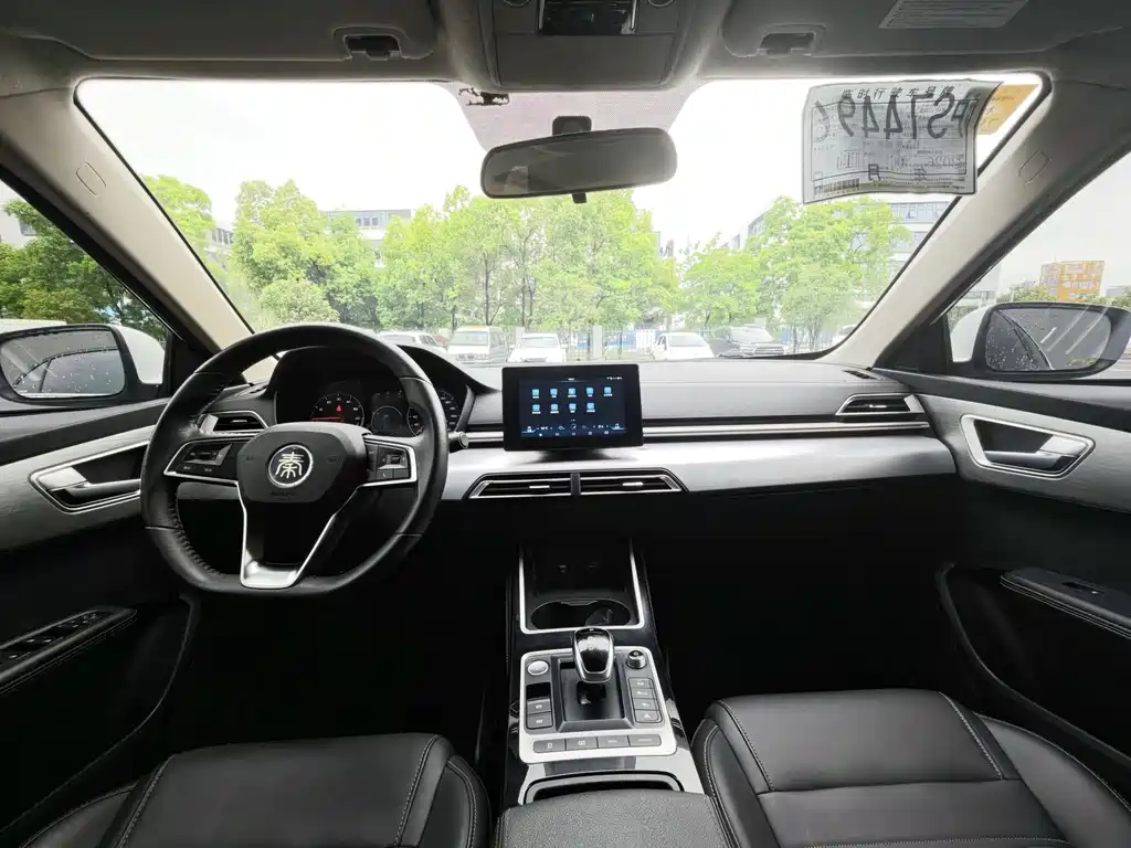 BYD Qin NEV 2020 — фото 5