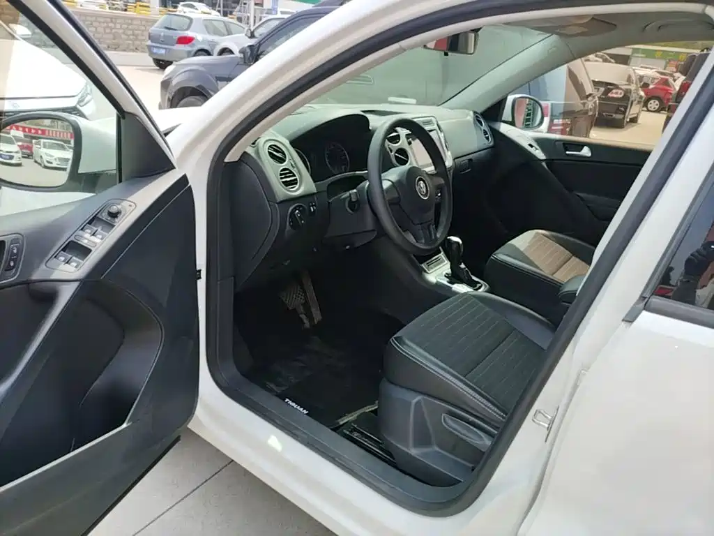 Volkswagen Tiguan 2018 — фото 16