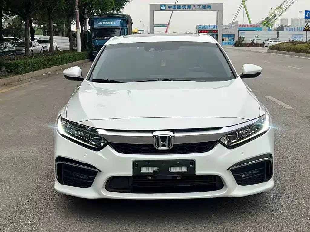 Honda Inspire 2021 — фото 3