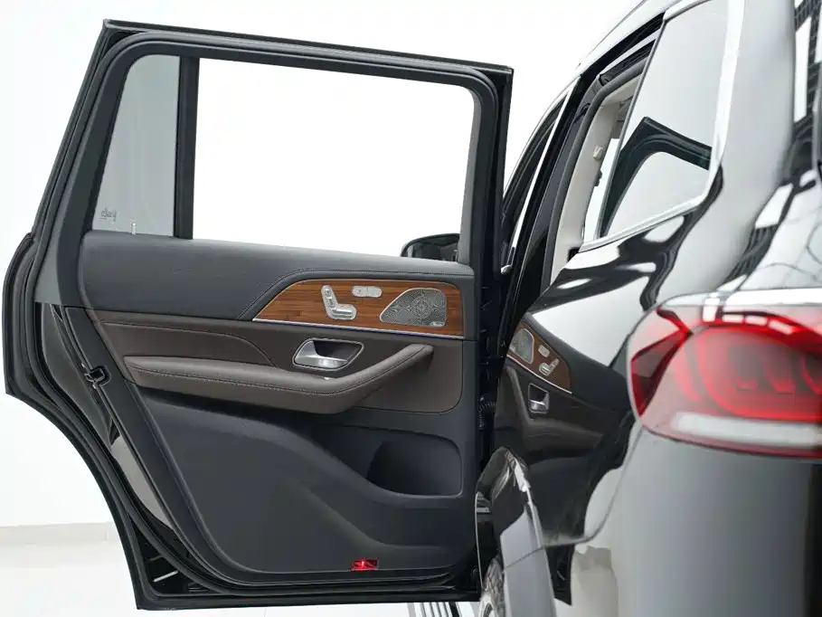 Mercedes-Benz GLS 2023 — фото 26
